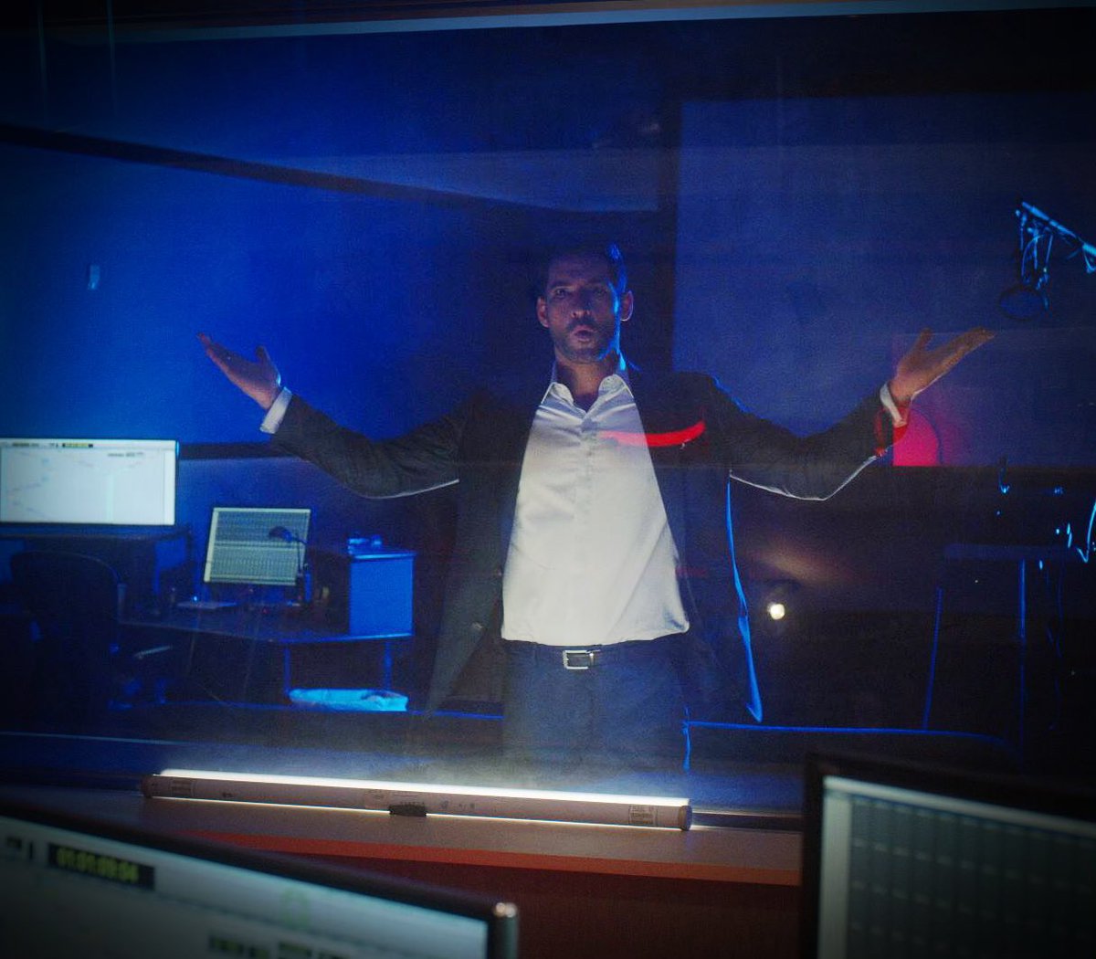 Me waiting for the announcement that #lucifer will get #LuciferSeason5