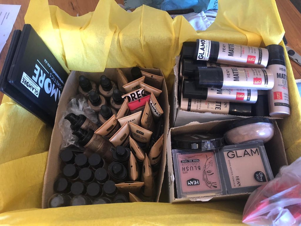 StellarBotsFLL's tweet photo. We received a very generous donation from @GlamoreSA (Thank you Gael Baines!!!), which we handed over to @WomenandBeyond to distribute to woman affected by adverse poverty.We also donated a bag of clothes to @WomenandBeyond #fllsa #IntoOrbit @ParklandsTweet #robotics @FIRSTweets https://t.co/wg7e76wpnM