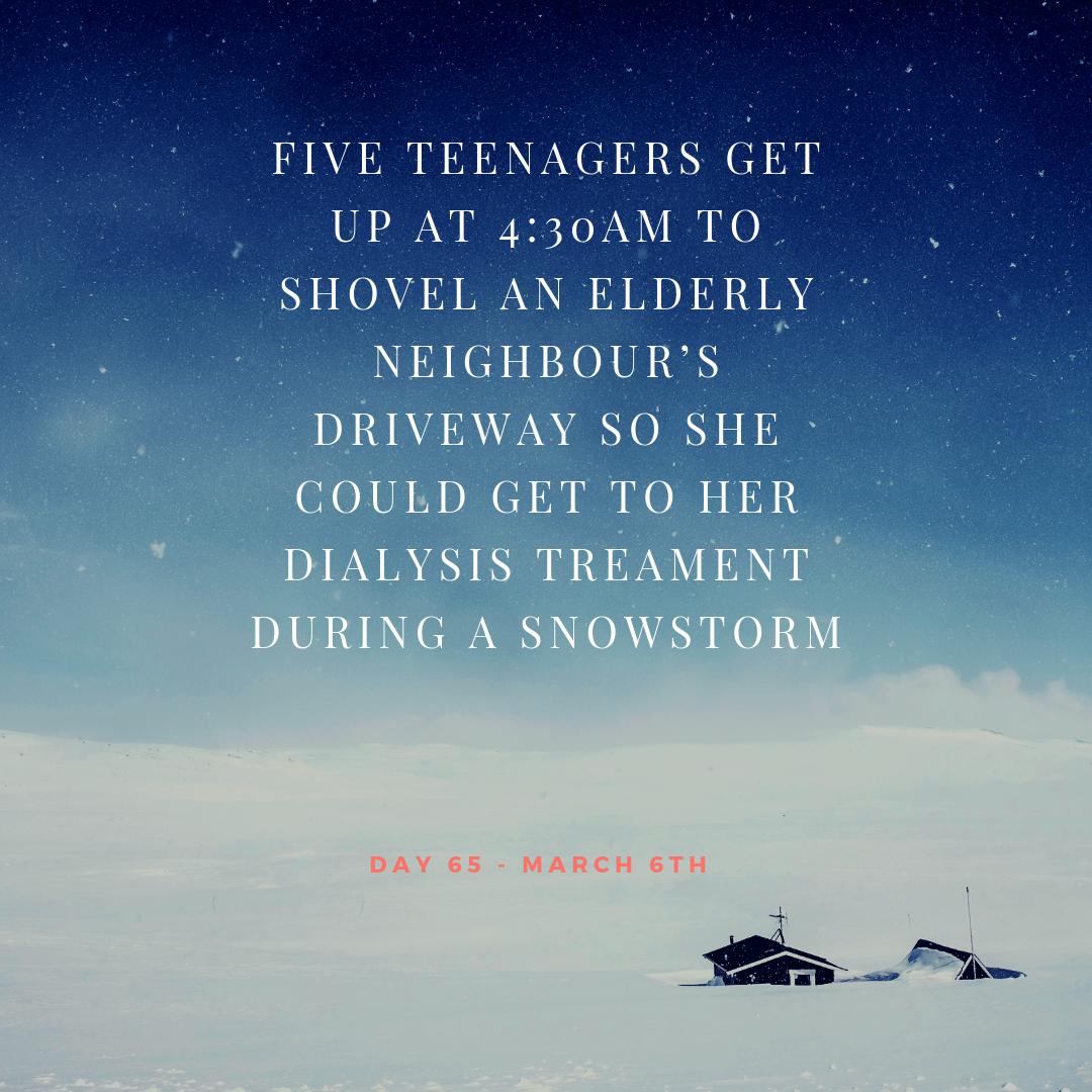 FeelFrisson's tweet image. Sometimes something so small and simple can make a huge difference to someone else. Is there anyone around you that you can do something for? cnn.it/30gBBKP Source: @CNN 🌨️😇 #snowangels