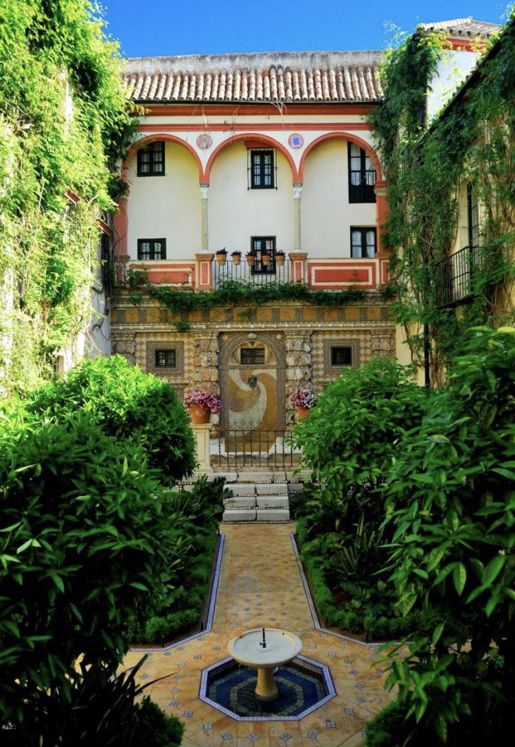 karalar96's tweet photo. Boyfriends booked the most beautiful Spanish hotel as a surprise mini break 😭 https://t.co/iAqujInvH1