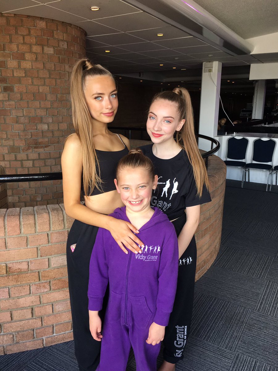 RickyMarheineke's tweet image. Annual dance show today and very proud of my 3 beautiful girls. #teamVG