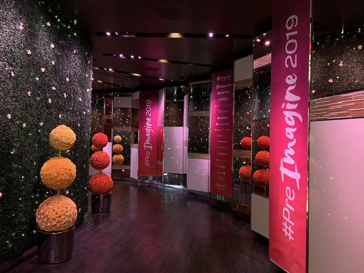 thebuzzlab's tweet image. If you’re at #MagentoImagine, hope you RSVP’d for #PreImagine. They have really done it up this year! Get there before they run out of cool @ShipperHQ socks.