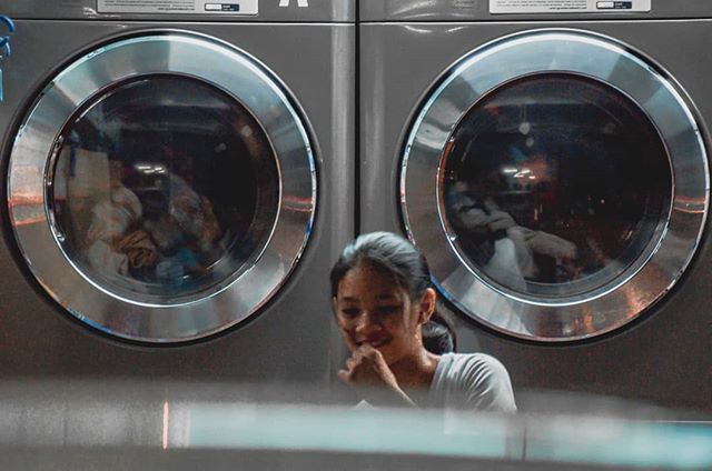 jarnx's tweet photo. Laundry girl
#photography #streetphotography #streetsofmanila #streetgramsvisuals #photographyislife #visionofpictures #eyecandy_collective #spicollective #aspfeatures #forumtheme #oneworldphotograph #creativecontentbuilders #philippinesgram #elusivetone… https://t.co/WKN4eHCcWC https://t.co/EmFGpcdf4V