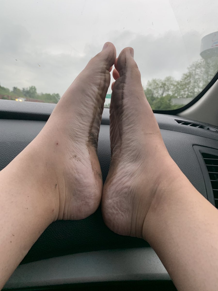 You know it’s been a good day caching when you come out muddy 💪🏻 Found Ohio’s oldest! #geocachingadventures #geocaching #getoutsideandplay #geocaching_pics #geocache #oldcache #ohio