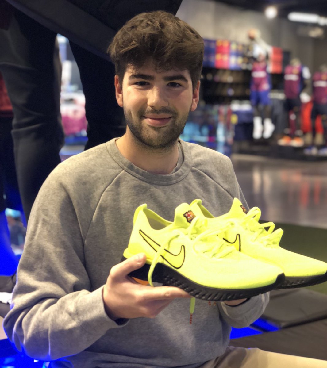 BlazquezFont's tweet photo. 🎁 #SORTEO de unas zapatillas NIKE EPIC REACT by @FCBarcelona a elegir 🎁

📌 SIGUE mi cuenta @BlazquezFont 
📌 Haz RT y Me Gusta 

✅ El #Sorteo finalizará el próximo LUNES 20 de mayo a las 21.30h ⏰

🍀 Mucha suerte a tod@s 🍀

#NIKEBYFCBARCELONA #NIKEBYYOU @Nike 👏🏻🙌🏻 https://t.co/vNSSgaw4xf