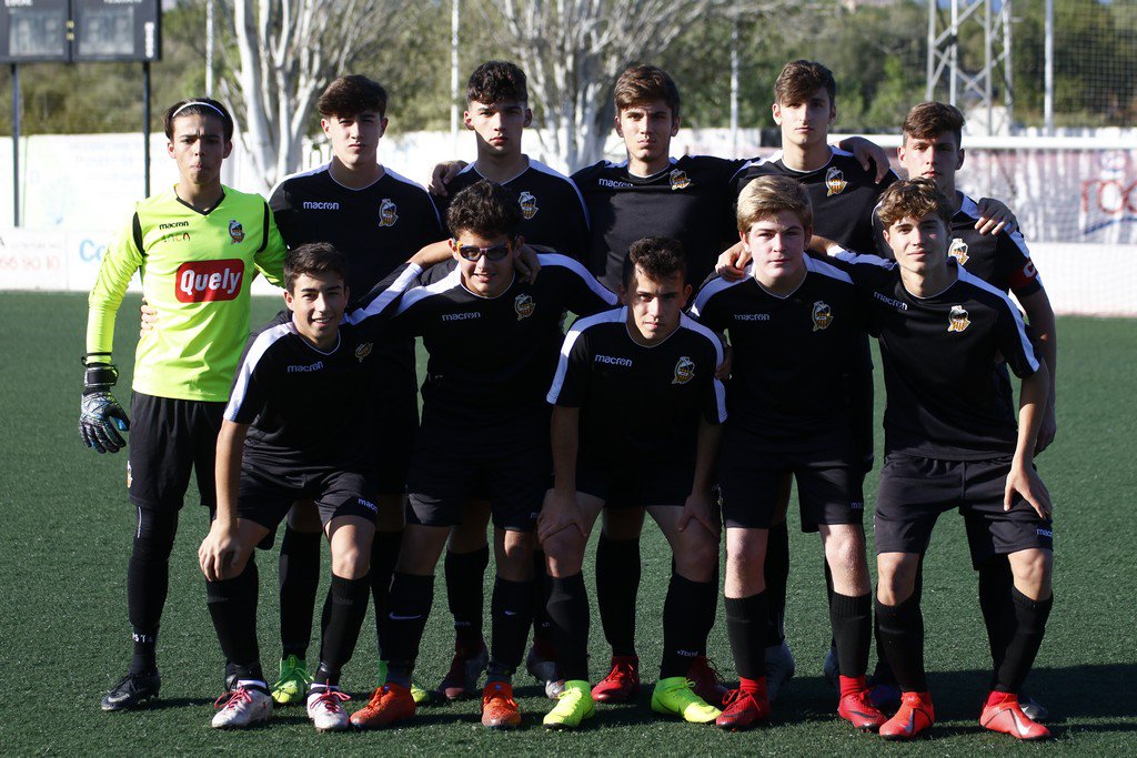 CEConstancia's tweet photo. 💪Temporadón del Cadete de 2o año
🏆Llegando a la Semifinal del Campeonato de Mallorca de 1a Regional. (Apeados por 1-2 🆚 @atleticbalears )
👉Una gran gestión de grupo y un gran trabajo táctico.
😍Estamos muy muy orgullosos de ellos!!!
#MilloramJunts #AmuntConstancia https://t.co/SAuyUF72v8