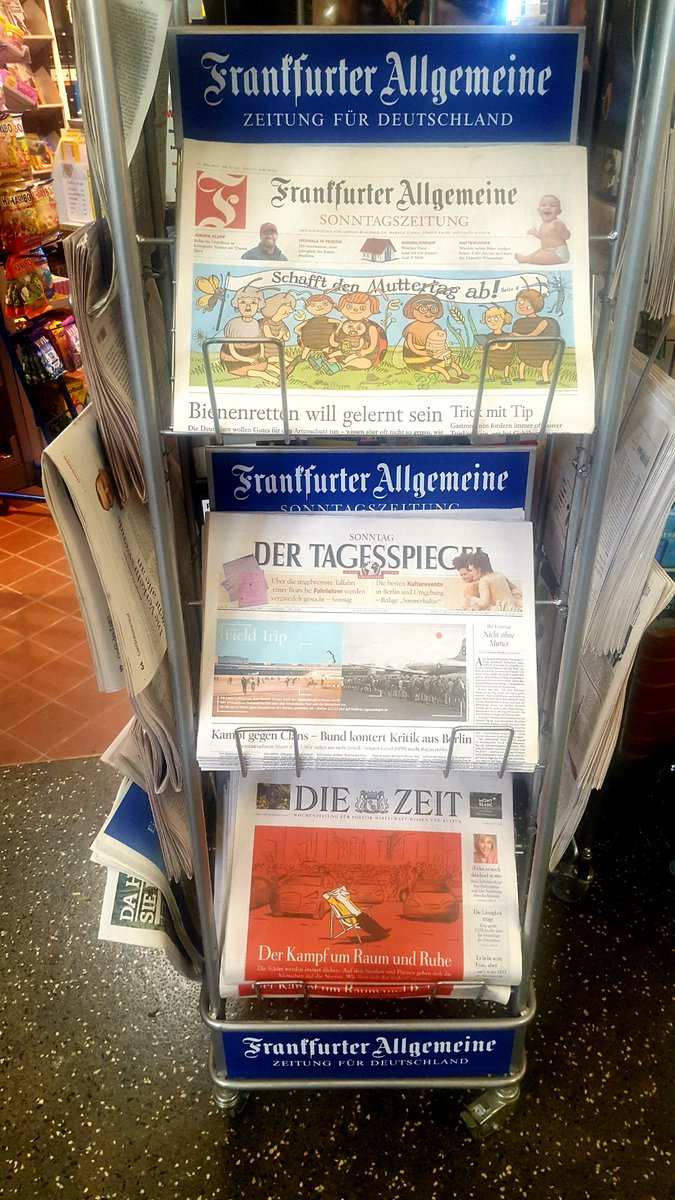 Danke <a href="/Tagesspiegel/">Tagesspiegel</a>!
War irgendwie berührt beim Zeitungsstand vorbei zu laufen und auf der Titelseite der Sonntagsausgabe den Namen unseres Babys zu sehen. Muttertagsgefühle halt...