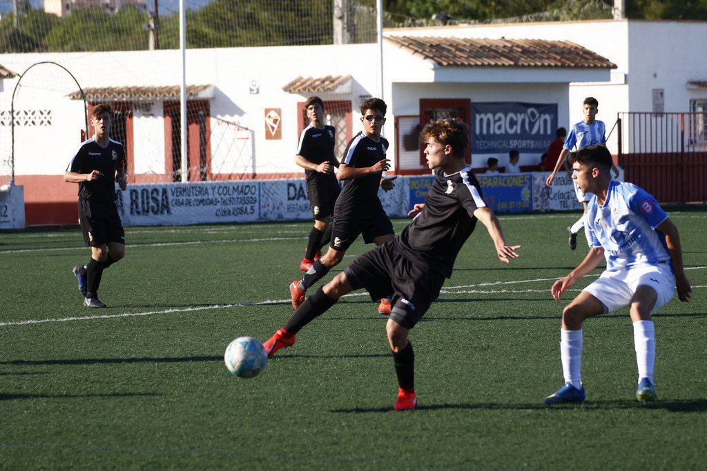 CEConstancia's tweet photo. 💪Temporadón del Cadete de 2o año
🏆Llegando a la Semifinal del Campeonato de Mallorca de 1a Regional. (Apeados por 1-2 🆚 @atleticbalears )
👉Una gran gestión de grupo y un gran trabajo táctico.
😍Estamos muy muy orgullosos de ellos!!!
#MilloramJunts #AmuntConstancia https://t.co/SAuyUF72v8