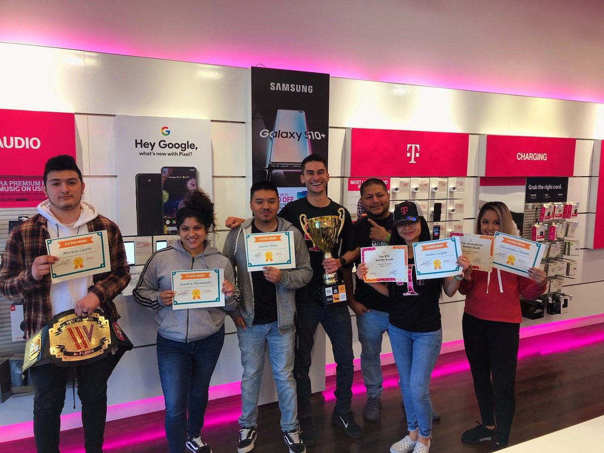 Back-to-back Seattle South champs! My entire team finished in the top 30% of the entire company this month! 4 of 5 in the top 10 in Seattle South! I am a very proud leader of this team 💪

Now let's see if we can turn it into a 3-peat. 
#WirelessVision #PassionForOurPeople
