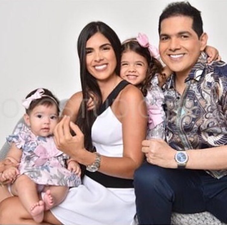 By <a href="/PeterManjarres/">petermanjarres</a> “Feliz día para todas las madres del mundo , en especial a la mamá de mariana y maria del Carmen. <a href="/tatabecerraq/">Maria Alexandra</a> Te amo y te admiro Dios te siga bendiciendo”.