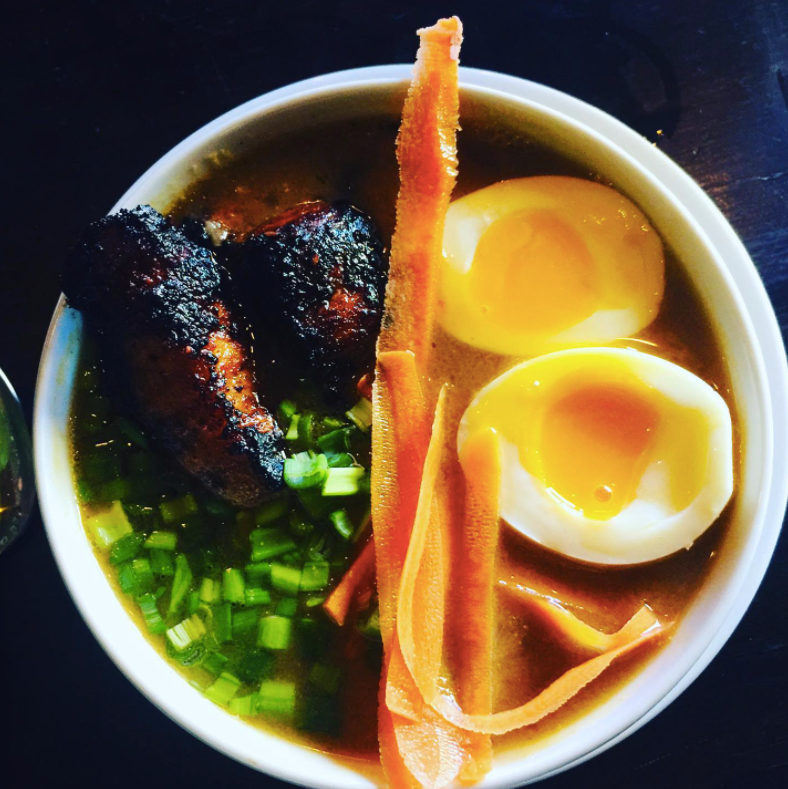It's Sunday again, that means Game of Thrones and Ramen! 
#Sayulita #goodbeer #goodfood #greatpeople #ramen #felizdomingo