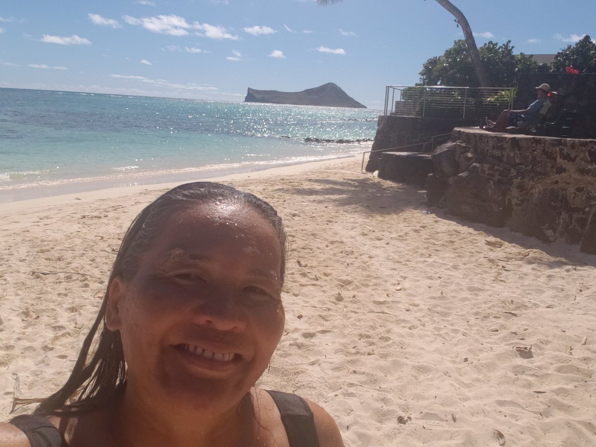 IlimaIRL's tweet photo. Happy Mommy's Day in Hawaii Nei!
#IlimaInRealLife
#TeamWaimanalo
#CultureofHealth
On Our Way
#IRLDC2019 https://t.co/IzrN6ATqkc