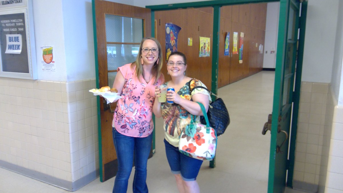 PrincipalofMP's tweet photo. The M-P Teachers and Staff were spoiled by our P.T.A. this week. They treated them to doughnuts one day, a special pen and pad, and a delicious lunch of fried chicken, pasta salad, potato salad, string beans, rolls, fruit, &amp; cupcakes! Thank you! #MPEaglesStrong #BrunswickStrong https://t.co/jWBfTDpDV3