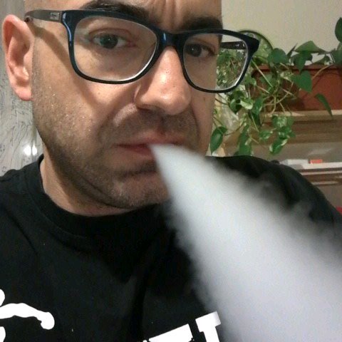 svaposalento's tweet image. Good night my #vapefamily 
Sweet dreams
#colorfulmothersday 
#tagfunction //See the original post,please click:vaffle.com/wap/postdetail…