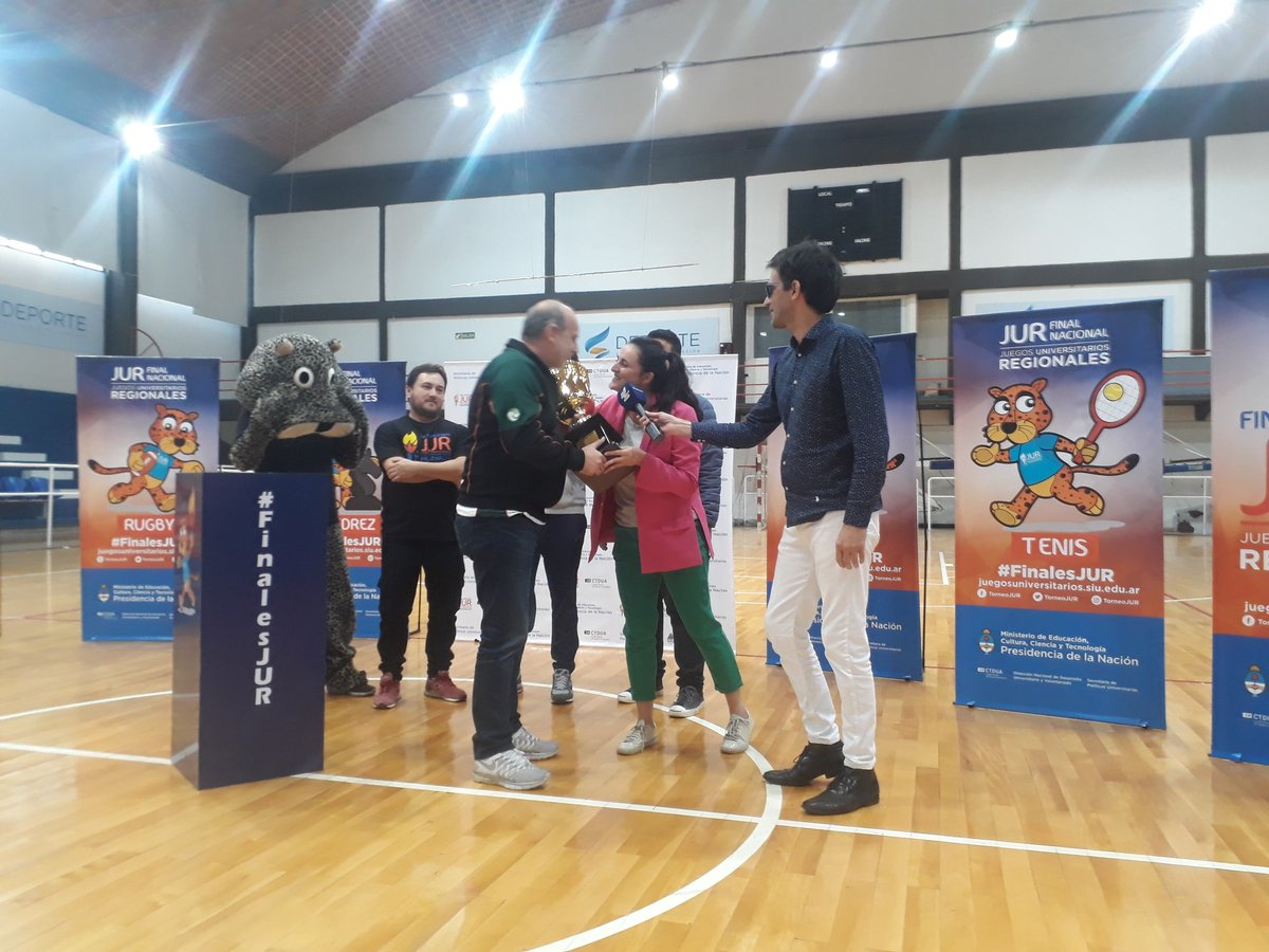 torneojuar's tweet photo. #FinalesJUR #Pentacampeones
#DaleCampeón
¡La @unlam una vez más, campeona de la Copa JUR!
990 puntos.
¡Felicitaciones! https://t.co/65CeYmZivI