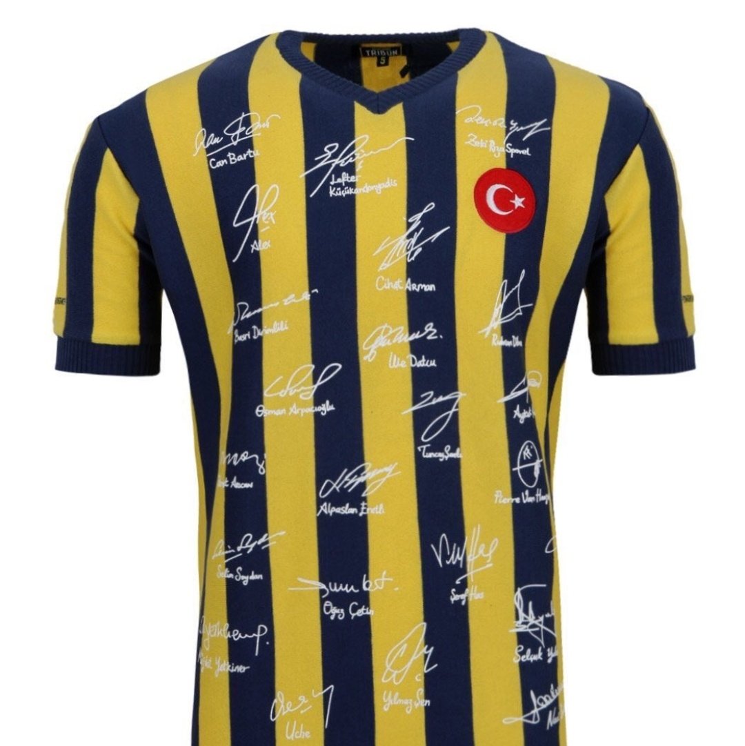 #WinWin bunu rt leyen takip eden ve begenen 500 kisiye forma birazdan acundayız arayacağız ahmet karabekir