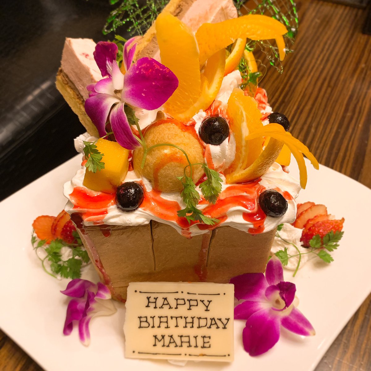 Mana No Twitter マリーちゃんの 誕生日プレートにゃ ﾉ ﾉ 可愛いにゃ ﾉ ヾ バースデープレート ケーキ パフェ ハニトー ホールケーキ 誕生日 お祝い 誕生日プレート Birthday T Co Zt9f45pevb