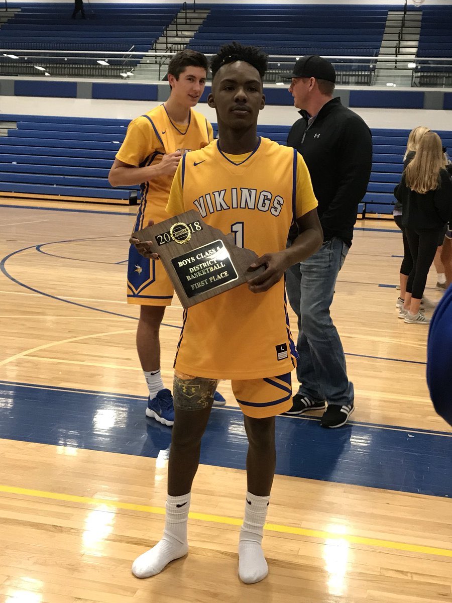 Big S/O to Daylan Dalton <a href="/lildew3/">Daylan Dalton</a> for signing to further his education and continue playing 🏀 at Southwestern Illinois College. They are so fortunate to have you and we are so proud of you ! <a href="/FHVikings/">Howell Vikings</a>