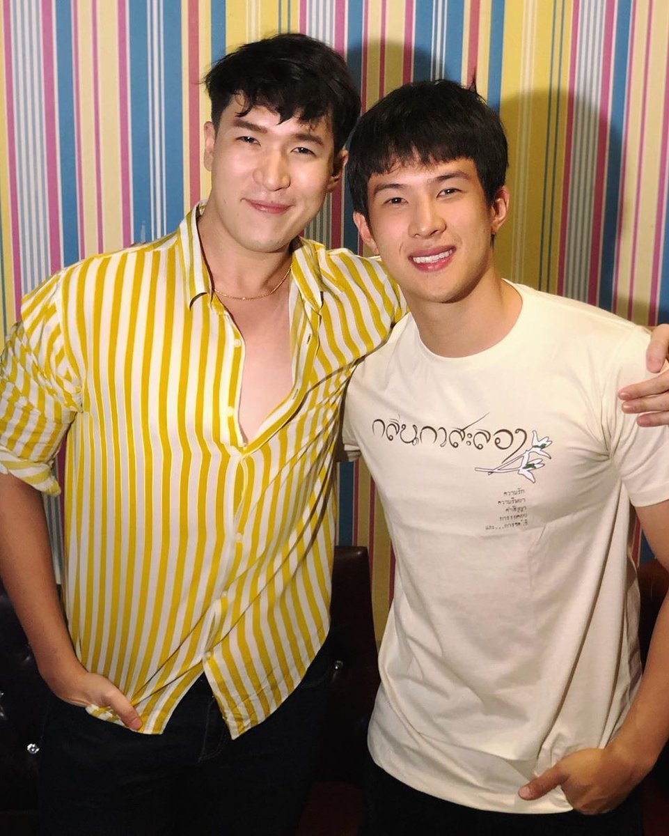 jma_no1's tweet photo. [ © @marknanagara ]
Haven't seen you for ages! Happy to see you bro 🐼🐨 #ตี๋ตี๋ .
.
.
#jamesma #marknanagara #12052019

#กลิ่นกาสะลอง
#เจมส์มาร์ https://t.co/sMkG54So9N