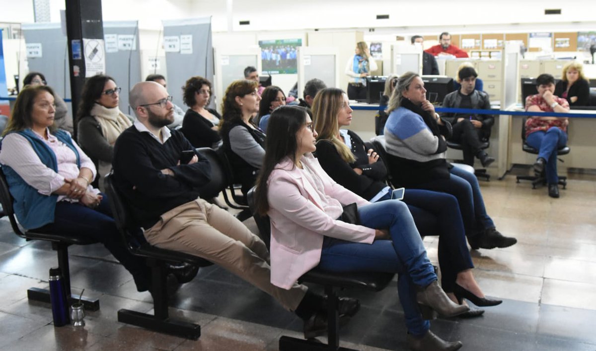 .<a href="/PabloFloresOk/">Pablo Flores</a>, <a href="/dahlmanmariano/">Mariano Dahlman</a> y <a href="/Ok_PatoGonzalez/">Patricia Gonzalez</a> presentaron en la Agencia 63 nuestras propuestas para el gremio que se viene a partir del 6 de junio.

Gracias por escucharnos, por enriquecer nuestras iniciativas y sobre todo por el cálido recibimiento. #DecidísVos 👍