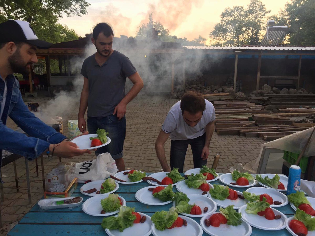 #BizBirAİLEYİZ.
Aramızda bulunan tüm aile dostlarımıza teşekkür ederiz.🌻