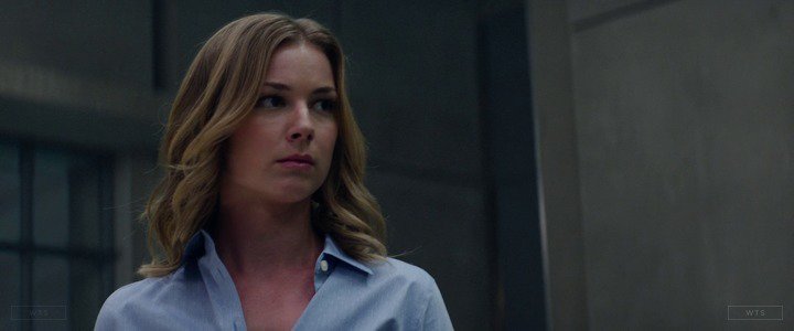 Happy Birthday to Emily VanCamp who\s now 33 years old. Do you remember this movie? 5 min to answer! 