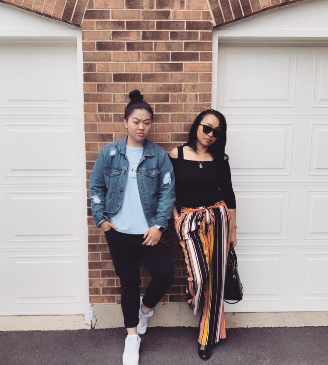 paulineee13's tweet image. Happy Mother’s Day to my beautiful momma☺️💕💐 #LightFlex #StaySlayin