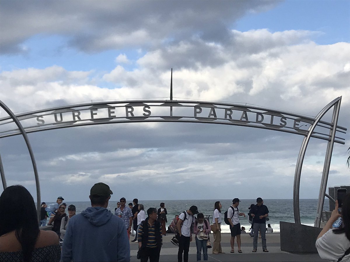 KambergSharon's tweet photo. @GaffreyGrade2 Australian Gold Coast is the vacation spot for many Australian people! https://t.co/g8BXgptkge