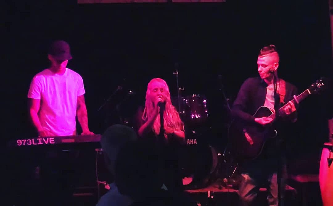 973livemusic's tweet photo. Barstool Sessions.... last weekend!!! βππΆ
β’
KEEP LOCKED IN FOR MORE DATES & CATCH US PERFORMING THIS SUMMER βοΈ
@973livemusic
#live #local #music #covers #originals #band #3pc #acoustic #singalong #mixed #style #checkthisout #barstoolsessions https://t.co/rZrDZf1ZSh