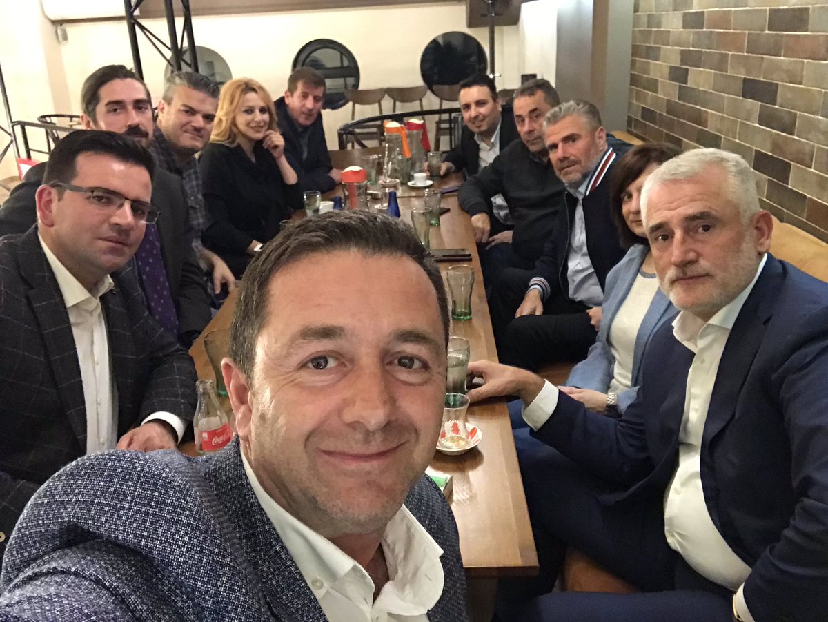 Azemsad's tweet photo. Iftar me kryetarin! https://t.co/jUrjWJWOwf