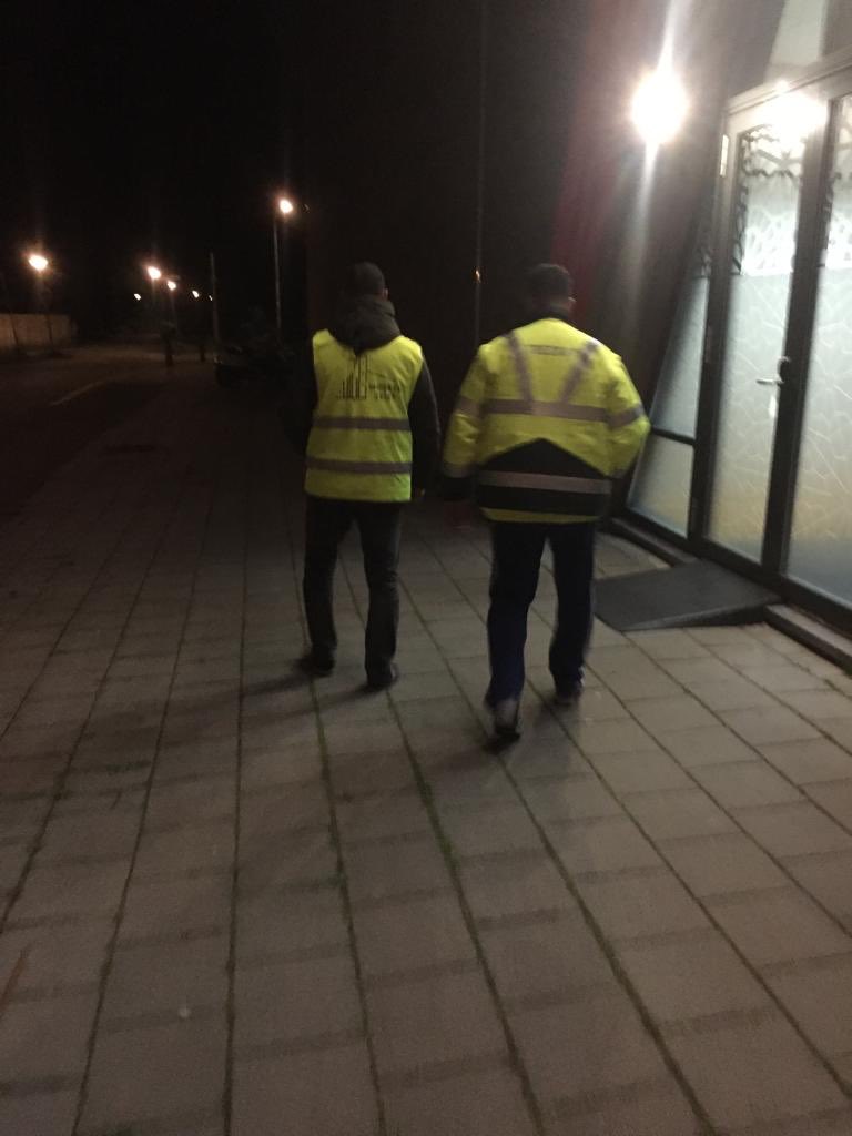 Elke nacht tijdens de #Ramadan2019, dus ook vanavond en vannacht, zijn de Buurtnetwerkers actief op straat in Zeist-West i.s.m. <a href="/MoskeeZeist/">Moskee Zeist</a> @politiezeistwst <a href="/BOAGemZeist/">BOA Gemeente Zeist</a> voor de sociale controle. Toppers!