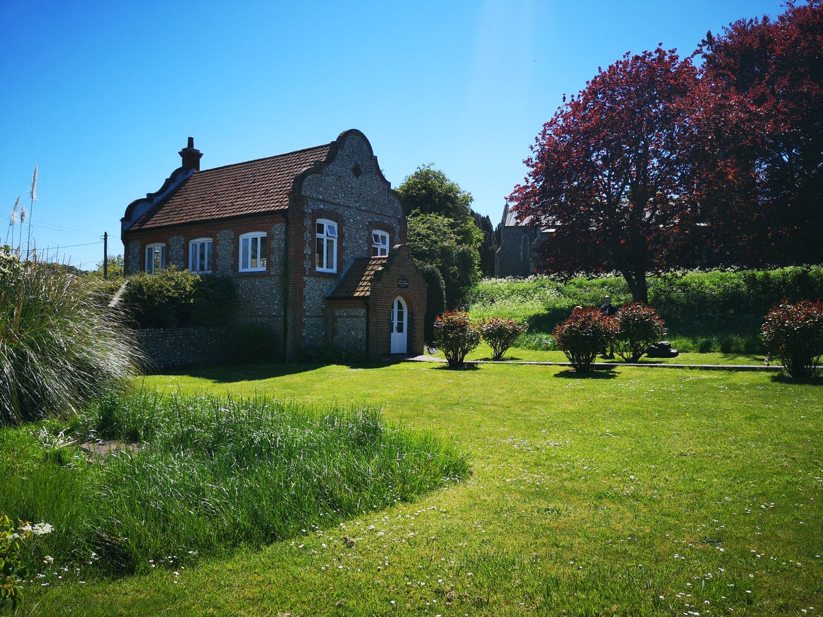 Fionamcd62's tweet image. Shell Museum, Glandford, Norfolk
#shellmuseum #glandford #norfolkcoast #blakeneycircularwalk #runningweekend