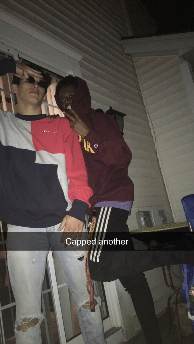 swamprats4's tweet photo. Jeff w another on benny @StillyNerf2019 https://t.co/HiHbDOmaEw