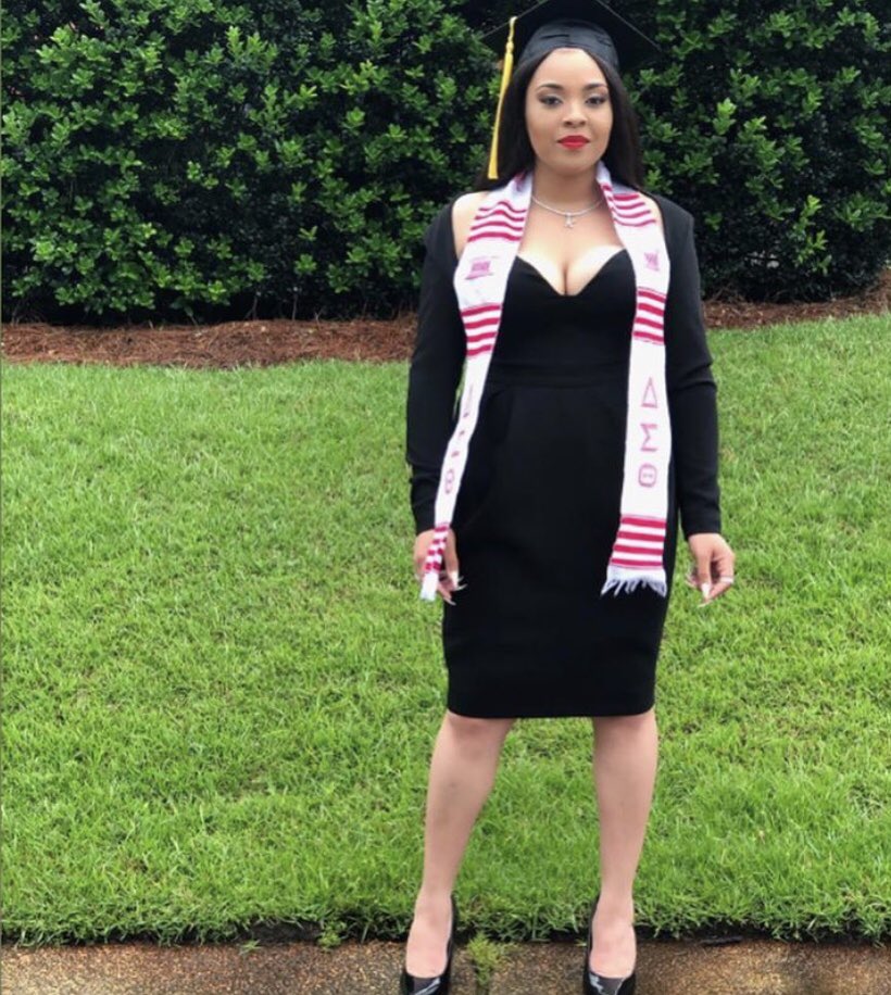 MuNuDST1975's tweet image. Congratulations to all of our Mu Nu sorors for receiving their Bachelors degree on Friday. We’re all proud of your accomplishments. Good luck on all your future endeavors ladies! #Scholarship #southerngrad19 #DST