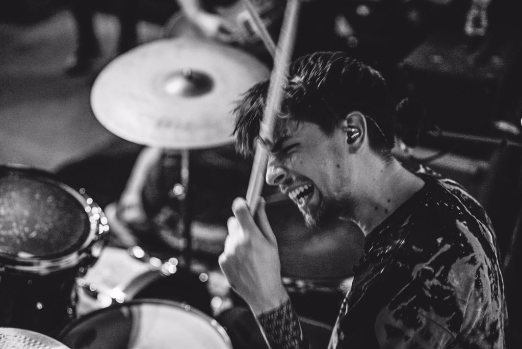 Feverwar's tweet image. #PissPoor is OUT NOW 
#PissPoor is OUT NOW
#PissPoor is OUT NOW
#PissPoor is OUT NOW

LISTEN - open.spotify.com/album/2vH0RAXD…
📸: @GingeryInjury