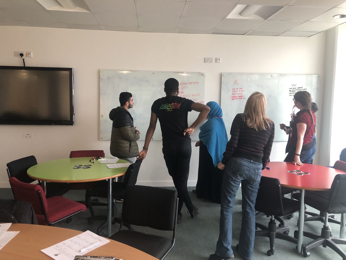 PALatUoB's tweet photo. Calling all 1st/ 2nd years! Become our next PAL leader - enhance your CV, whilst making new friends. 
Apply here: https://t.co/L6RfDBfi3f   
(or email pal@beds.ac.uk) 

#PAL #Leader #Luton #Bedfordshire https://t.co/qgpLvvkR6K