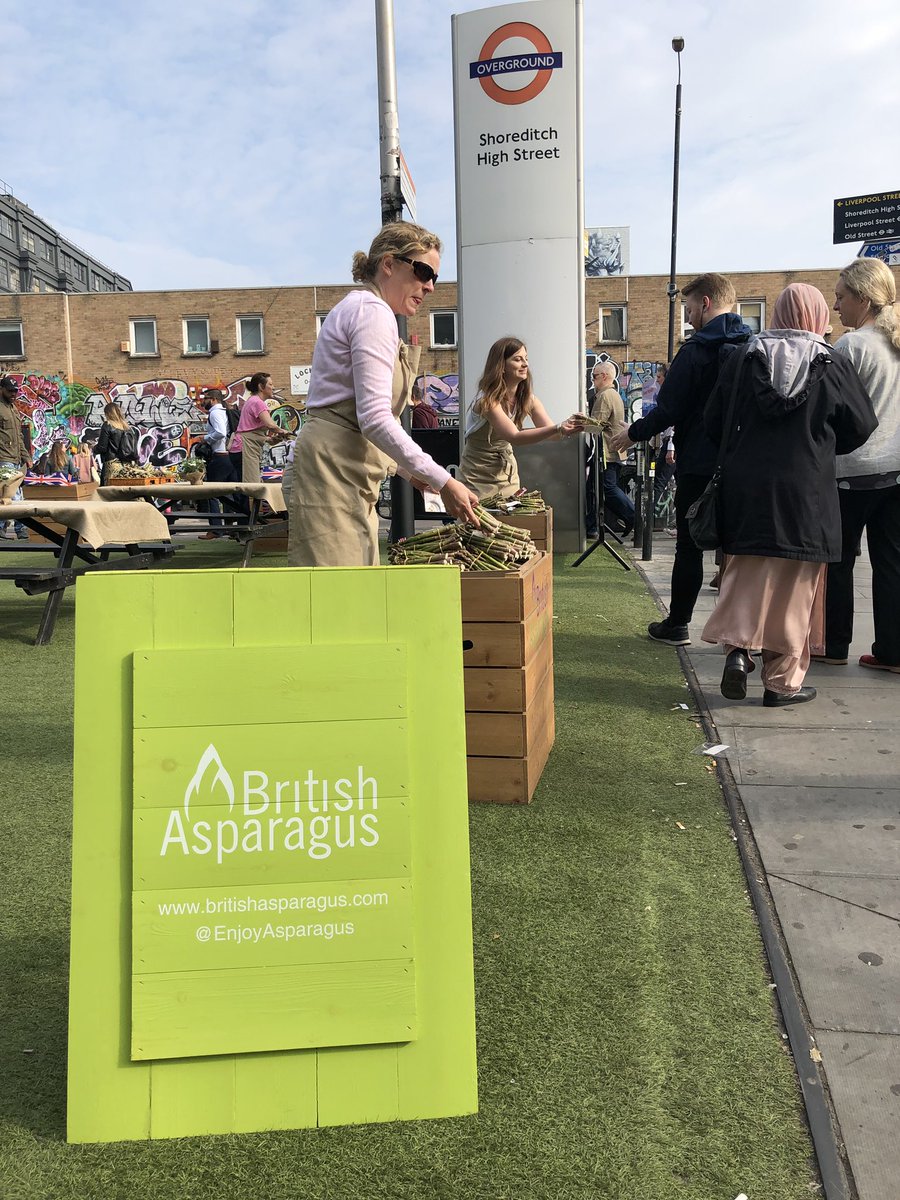 We’re at <a href="/boxpark/">BOXPARK</a> till Wednesday handing out asparagus to promote the British season! If you’re in the area , pop by and see us. 💚 <a href="/EnjoyAsparagus/">Enjoy Asparagus</a>