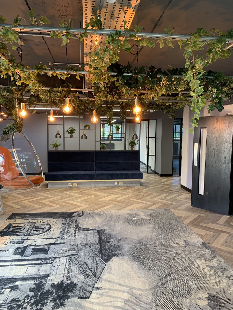 DesigntonicLtd's tweet photo. Donβt cha wish your office was hot like mine π₯π₯ case study coming soon #workplacedesign #workplacefitout #officedesign #officefitout #fitout #design #interiordesign #restaurantdesign #restaurantfitout #bardesign #barfitout #leeds #wetherby #designtonic https://t.co/j2San1FRT8