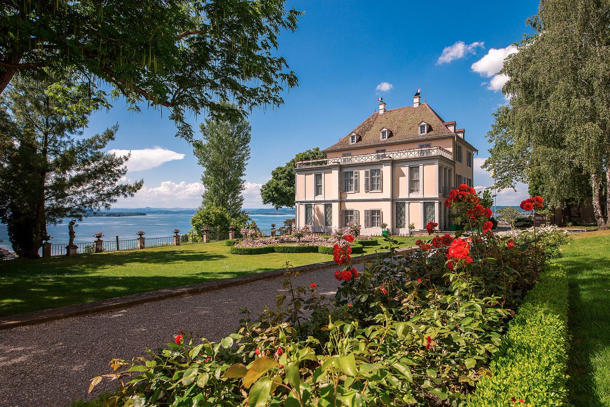 streumeyer's tweet image. Kulinarik vom Feinsten im schönsten Schloss am #Bodensee!
Der Ostschweizer Slow Food Markt "Genuss.Bewusst" bietet in #Arenenberg ein einmalig sinnliches Markterlebnis mit genussvollen Verpflegungsmöglichkeiten! 26.5.19.
ThurgauBodensee 
…