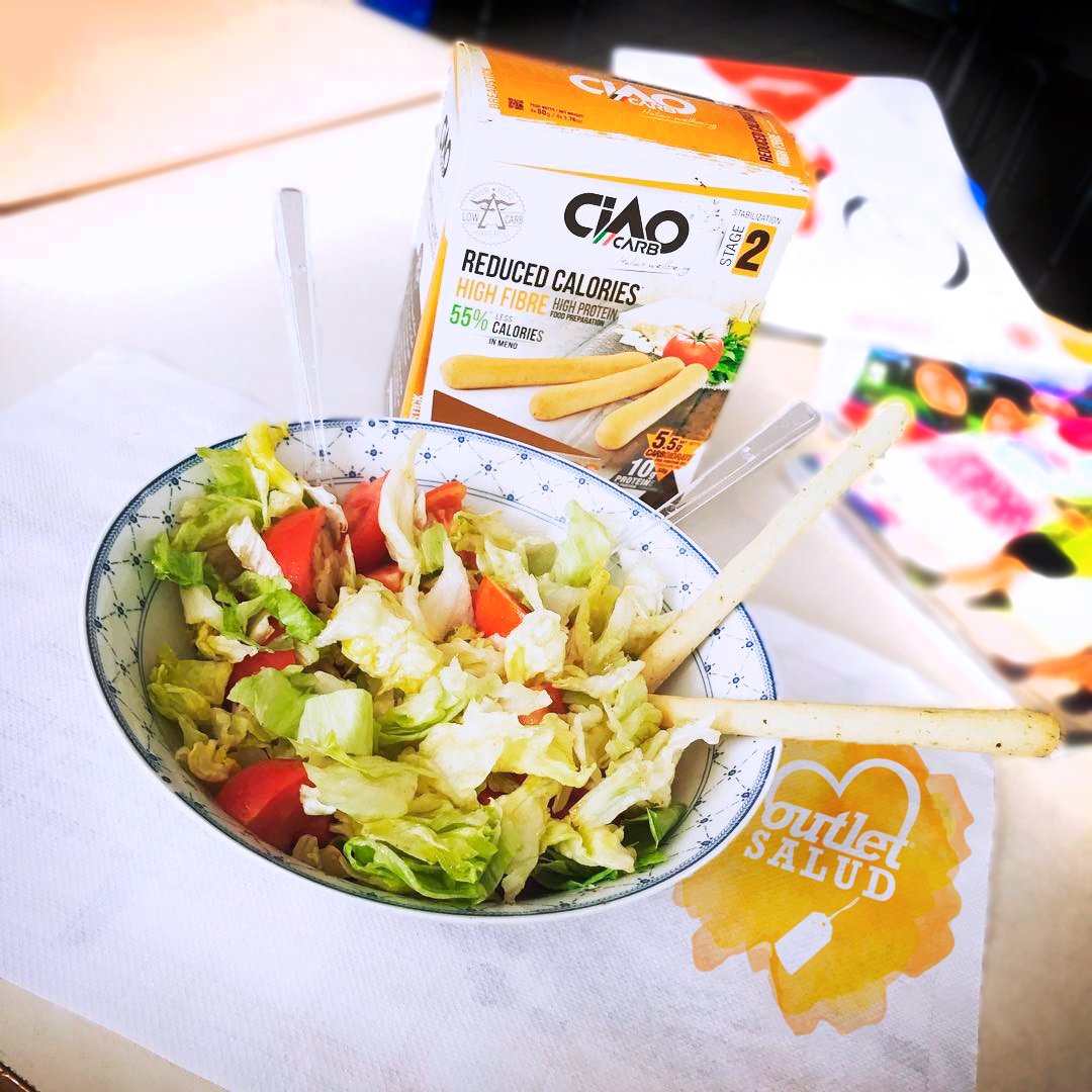 OutSalud's tweet photo. Con los #piquitos #lowcarb 💙 de @CiaoCarb da gusto acompañar nuestros platos 😍
👌 https://t.co/qR3yXttGHY
#salad #ensalada #perderpeso #adelgazar #dieta #keto #dietaproteica #proteinDiet #essentialDiet #fitness #dietaEssential #dietaKeto #ketoDiet #pronokal #snack #desayuno https://t.co/9wkeE8AGcd