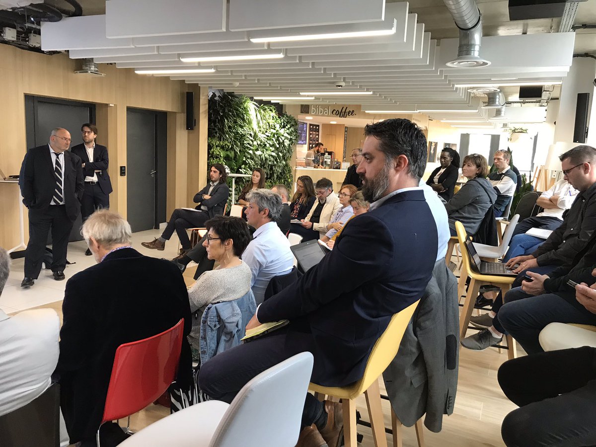 Mickael_Ollier's tweet photo. #SNCFOccitanie présent à la Fabrique de la Stratégie au @villagebyCAL dans le cadre des ateliers #SCORAN organisés par le #SGAR. https://t.co/nyp9GIgeSK