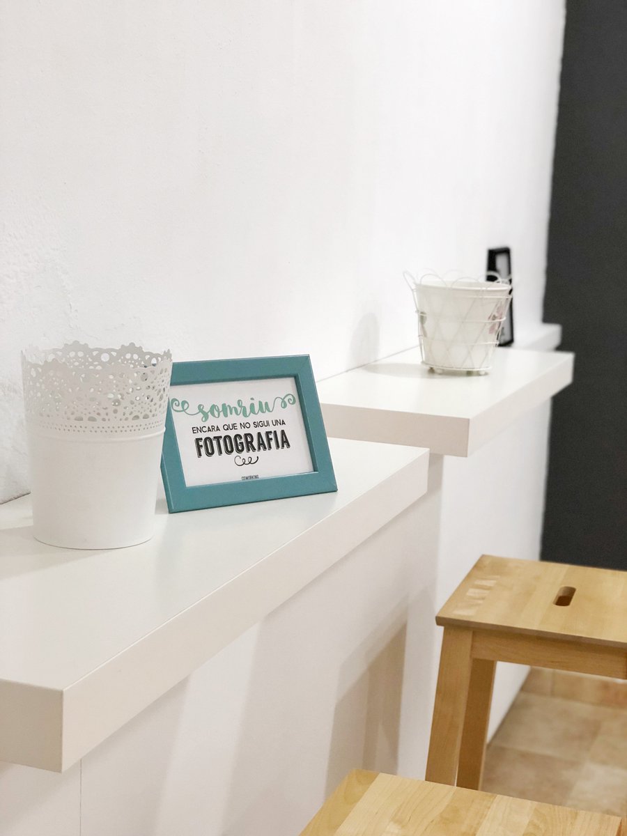 CoWorkingCeloni's tweet photo. Rinconcillos molones  en el #coworking donde descansamos, comemos o hacemos postureo 📷

 #coworkingsantceloni #coworkers #coworkinglife #santceloni #igerssantceloni #santcelonimola#barcelona #igersbarcelona #emprendedores #emprenedors #dilluns #lunes #felizlunes https://t.co/1vU07uDtuD
