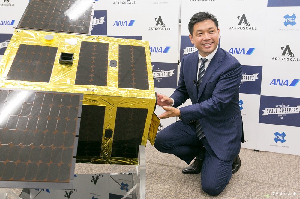 JapanGov's tweet image. Have you ever heard of a Japanese entrepreneur who is taking on the challenge to removing #SpaceDebris? Meet Mitsunobu Okada, Founder and CEO of Astroscale, with our #WeAreTomodachi:  bit.ly/2LGZHLE #SpaceDevelopment