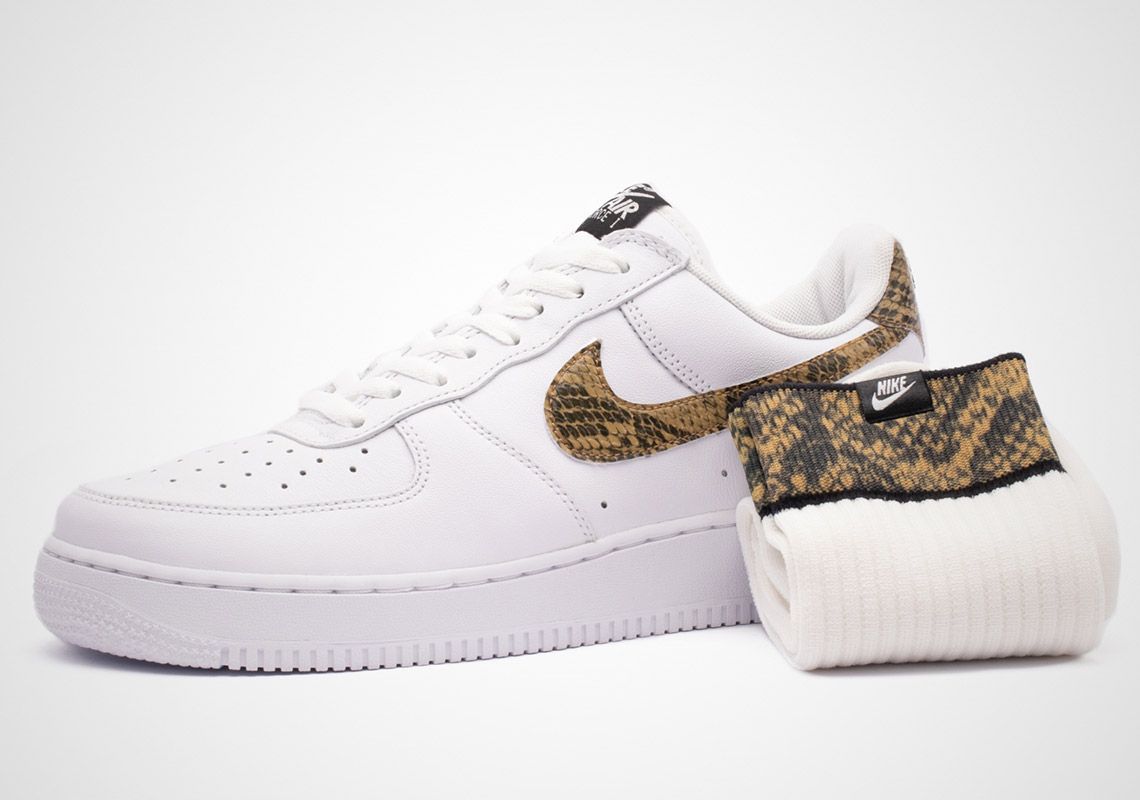 Jess_supreme's tweet image. The ultra-luxe "Python Snake" Air Force 1 Low returns on May 22nd
bit.ly/1LLiD5N
#pythonsnake #AirForce #airforceone
