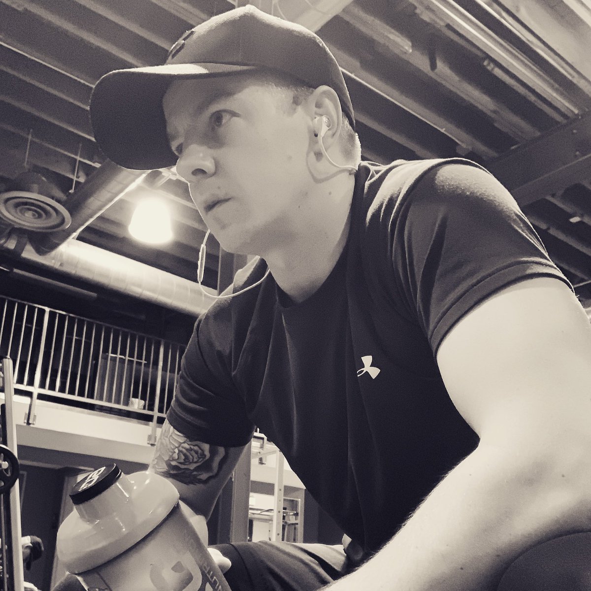 ClaytonKingman's tweet photo. A quick gym session before heading for another day at Silverstone! I do enjoy an early morning workout!

#fitness #gym #athlete #nevergiveup #bethehardestworker #Twittertotrack https://t.co/7xbIlOQWCI