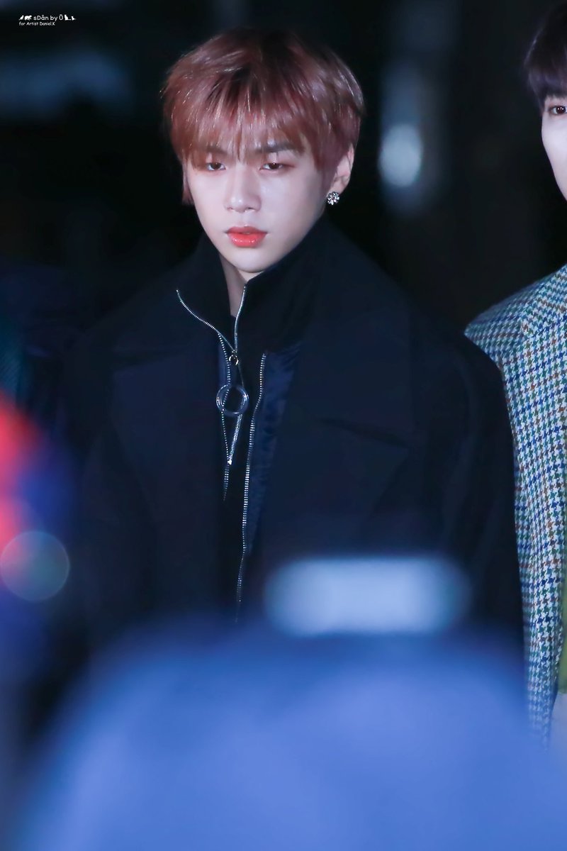 sDanByU's tweet photo. 181207 뮤뱅 HQ
The one shining in the dark✨
#강다니엘 #KangDaniel https://t.co/cX86OLbhWR