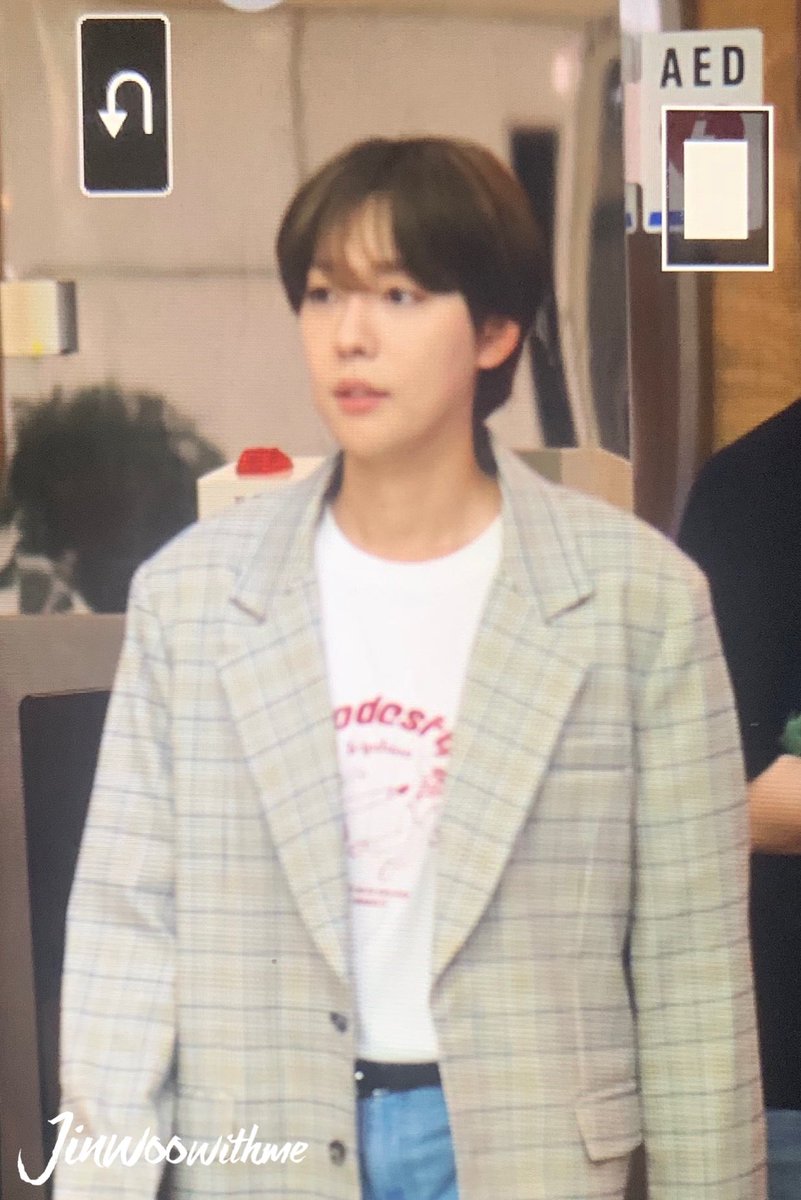 jinwoowithme's tweet photo. 190520 #KIMJINWOO #JINU #WINNER #위너 #김진우 #진우 @official_jinu_이수지의 가요광장 https://t.co/HTRYx4xssl