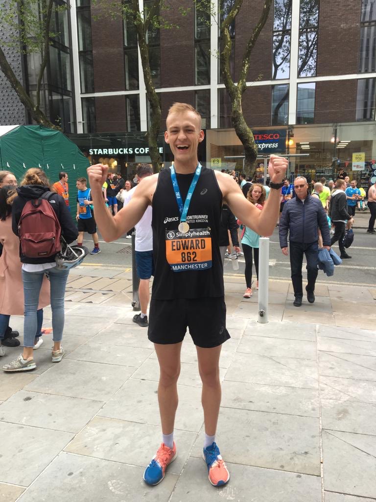 chemo2cardio's tweet image. Can someone ring the PB bell 🔔 39.34. Manchester 10km #asicsfrontrunner #asicsfrontrunneruk