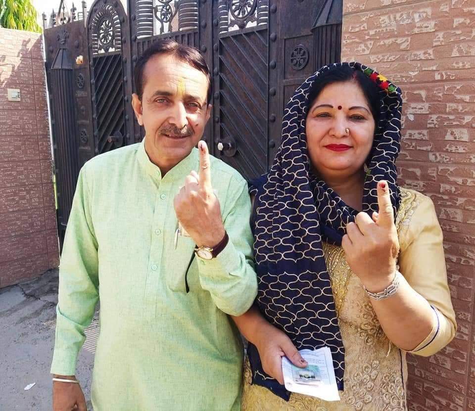 BeesVote's tweet photo. #BeesVoteMeraZimma  राष्ट्र के सैनानी, बीस वोट था इनका ज़िम्मा   @narendramodi  @AmitShah  @AmitShahOffice  @BJP4India @SushmaSwaraj    @BJP4UP @BJP4Meghalaya @myogiadityanath  @rajat74mahajan #NaMoAgain   #MainBhiChowkidar  #Firstvoteformodi https://t.co/jNsed2a0Iy