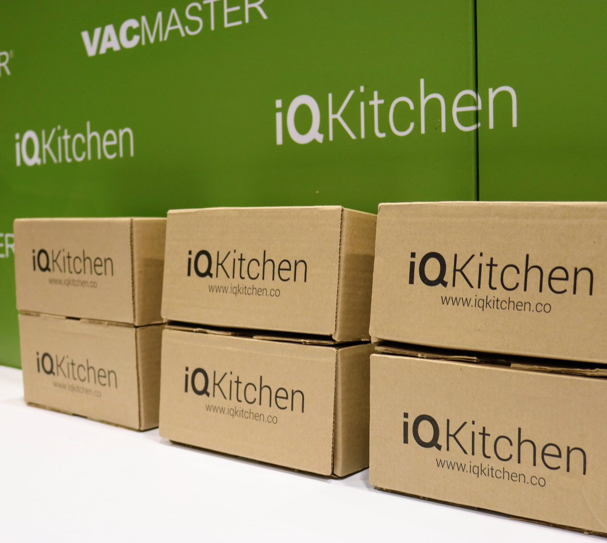 iqkitcheninc's tweet photo. What's in each box? It's the future of kitchens or as we like to call it: Internet of Kitchens. Smart seamless technology for the future kitchen

#foodsafety #chef #sousvide #food #haccp #culinary #iqkitchen #restaurant #show #tradeshow #chicago #foodindustry #chefs https://t.co/YgXrpyjGgO